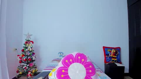 camilaa foxxx online show from December 16, 7:09 pm