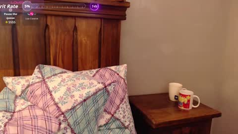 Snapshot of camilacarter chatting on October 6, 5:03 am camilacarter online show from October 6, 5:03 am