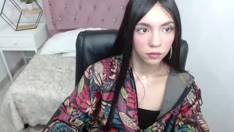 Snapshot of camilah_tk chatting on February 26, 12:05 pm Cami online show from February 26, 12:05 pm
