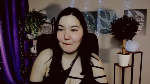 camilamartiez online show from March 27, 1:45 pm