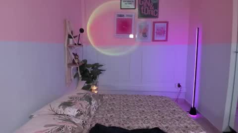 Camila  online show from October 8, 12:00 pm