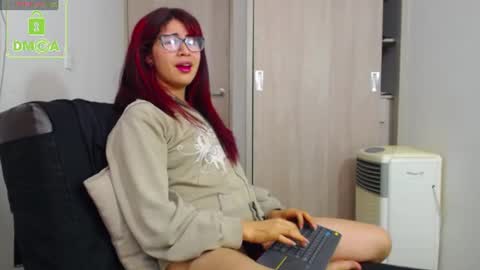 Camilita Echeverri online show from June 9, 3:01 pm