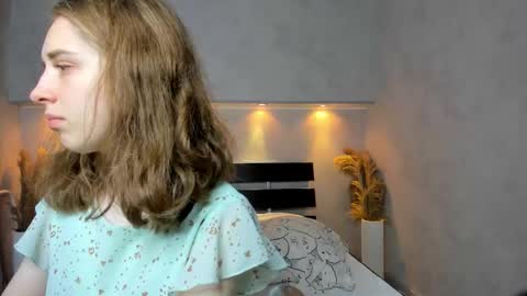 Snapshot of camilla_kelly chatting on September 25, 12:39 am Camilla online show from September 25, 12:39 am