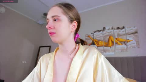 Camilla online show from April 19, 1:17 am