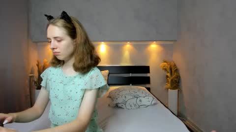 Snapshot of camilla_kelly chatting on September 26, 12:40 am Camilla online show from September 26, 12:40 am