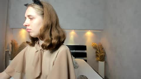 Snapshot of camilla_kelly chatting on September 13, 12:35 am Camilla online show from September 13, 12:35 am