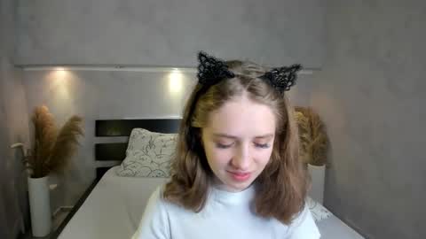 Snapshot of camilla_kelly chatting on October 9, 1:22 am Camilla online show from October 9, 1:22 am