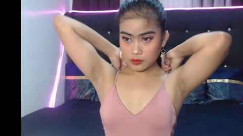 camilla_morena online show from September 14, 5:10 am