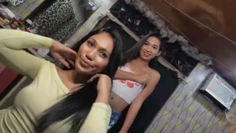 Snapshot of camillaslutttx chatting on October 15, 3:46 pm camillaaa ig mszane3e online show from October 15, 3:46 pm