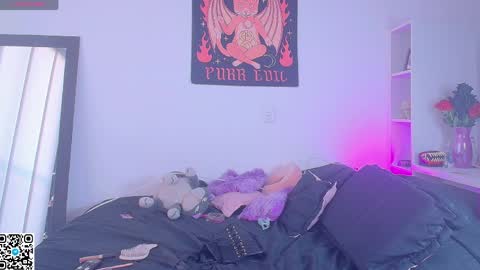 Camille  online show from April 12, 8:13 pm