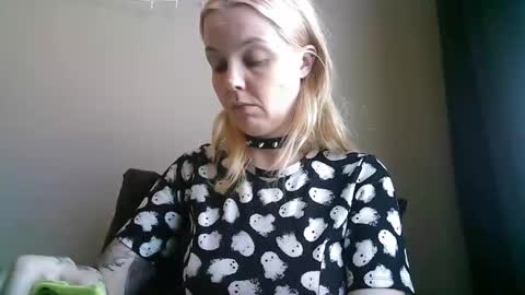 Camille Deville online show from February 24, 3:02 am