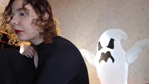 Snapshot of cammyrose_ chatting on October 19, 11:48 am cammyrose_ online show from October 19, 11:48 am