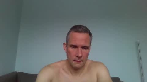 camslave74xx online show from January 23, 10:43 am