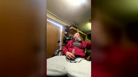 Chris online show from February 17, 7:35 pm