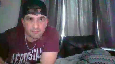 girl makes bf watch her with ex online show from April 4, 9:11 pm