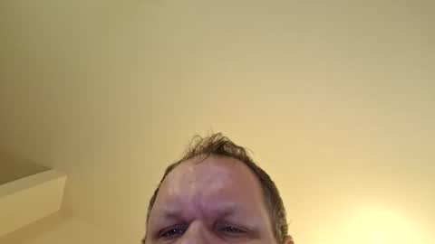 canadienexplosion online show from December 8, 8:15 pm