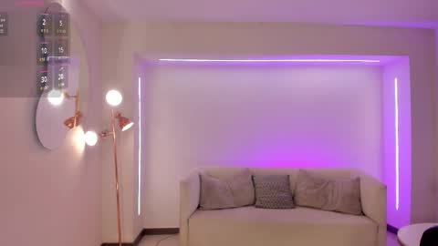  Candanse R  online show from October 20, 11:48 am