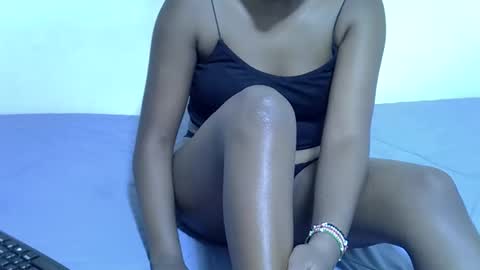 candiemaya online show from March 1, 1:26 pm