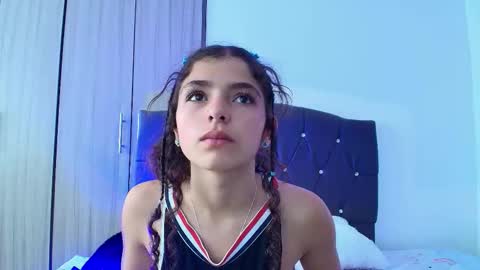 Snapshot of candy_blissx chatting on September 13, 1:46 pm candy_blissx online show from September 13, 1:46 pm