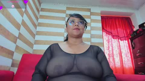 Snapshot of candy_browm1 chatting on February 17, 3:55 pm Candy Brown online show from February 17, 3:55 pm