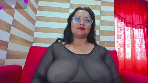 Snapshot of candy_browm1 chatting on January 27, 4:11 pm Candy Brown online show from January 27, 4:11 pm