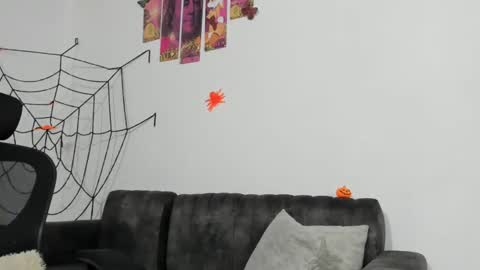 Dayan Camila online show from October 28, 11:50 pm