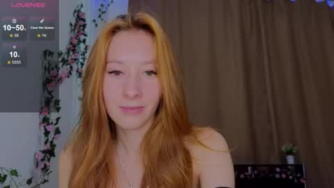Snapshot of candy_flosse chatting on October 9, 10:43 am candy_flosse online show from October 9, 10:43 am