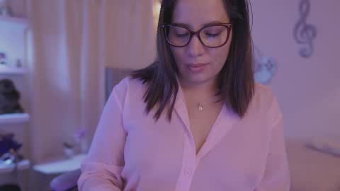 Jamie online show from February 4, 2:26 am