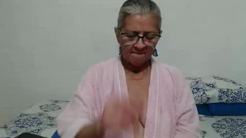 candy online show from November 14, 1:19 am