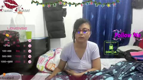 candy_val online show from January 4, 5:37 am