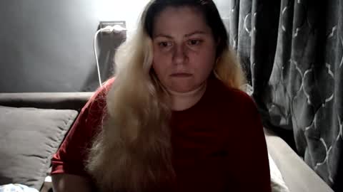 Laura online show from February 24, 9:40 pm