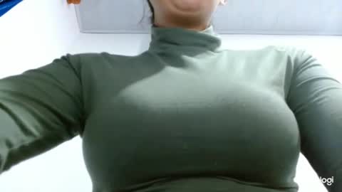 candymilfff online show from September 14, 3:53 am