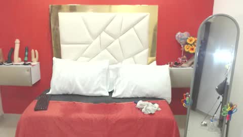 Snapshot of canella_hotx chatting on September 19, 11:30 pm Canela online show from September 19, 11:30 pm