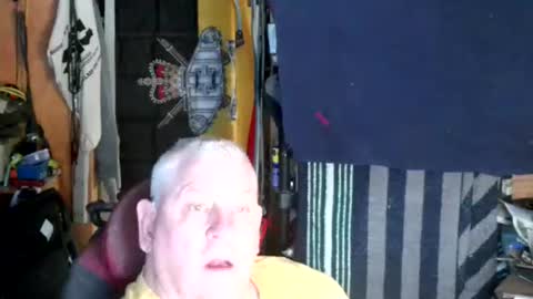 canoelicker69 online show from December 2, 4:27 pm