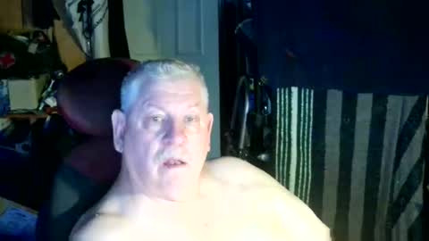 canoelicker69 online show from October 19, 10:42 am