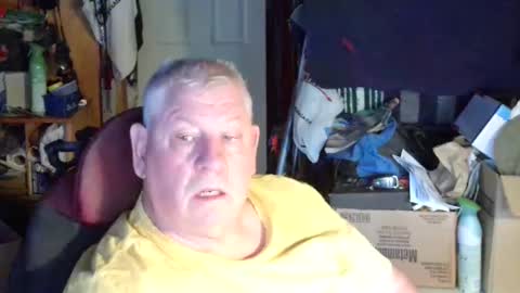 canoelicker69 online show from September 14, 8:21 pm