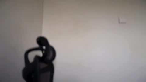 Snapshot of cappuccinokiss chatting on October 1, 7:29 am Emma online show from October 1, 7:29 am