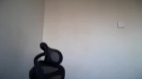 Snapshot of cappuccinokiss chatting on October 16, 7:19 am Emma online show from October 16, 7:19 am