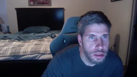 Snapshot of captmorgan30263 chatting on October 30, 10:43 pm captmorgan30263 online show from October 30, 10:43 pm