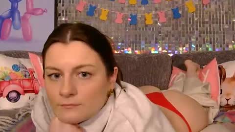 Cara and Cole online show from April 5, 2:30 am