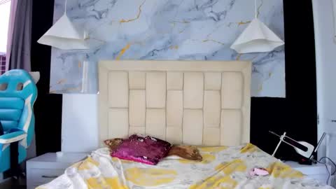 Cara  online show from January 14, 4:04 pm