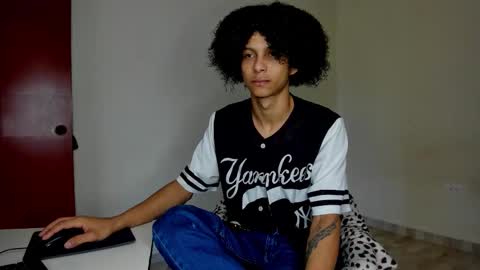 Carlos and Cristian  online show from January 15, 7:11 pm