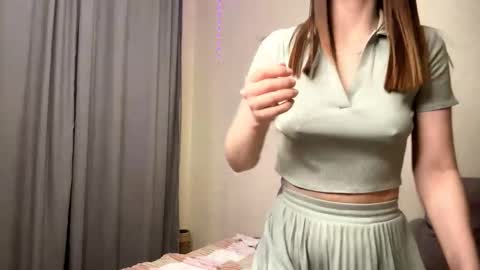 Snapshot of carimccurty chatting on October 14, 5:27 pm Lesya online show from October 14, 5:27 pm