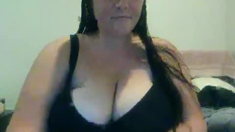 carinabro10 online show from November 25, 9:19 am