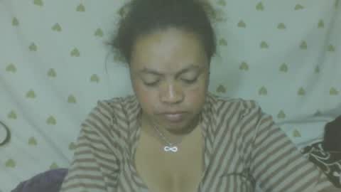 carinesexy69 online show from June 23, 1:46 am