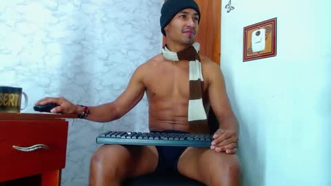 carl_jhonson1 online show from December 27, 4:21 pm