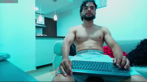 Snapshot of carlbadams96 chatting on October 26, 10:42 pm sebasfit online show from October 26, 10:42 pm