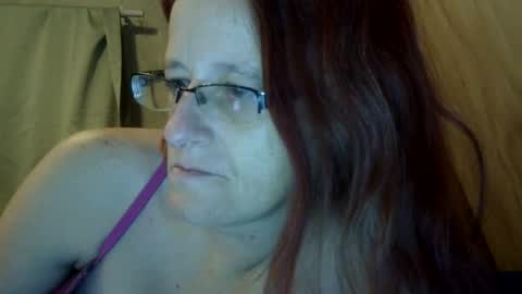Snapshot of carleeswoman08 chatting on February 13, 2:09 pm carleeswoman08 online show from February 13, 2:09 pm