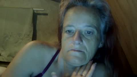 Snapshot of carleeswoman08 chatting on October 7, 11:17 am carleeswoman08 online show from October 7, 11:17 am