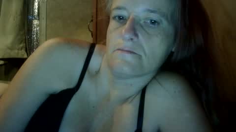 Snapshot of carleeswoman08 chatting on October 17, 11:14 am carleeswoman08 online show from October 17, 11:14 am